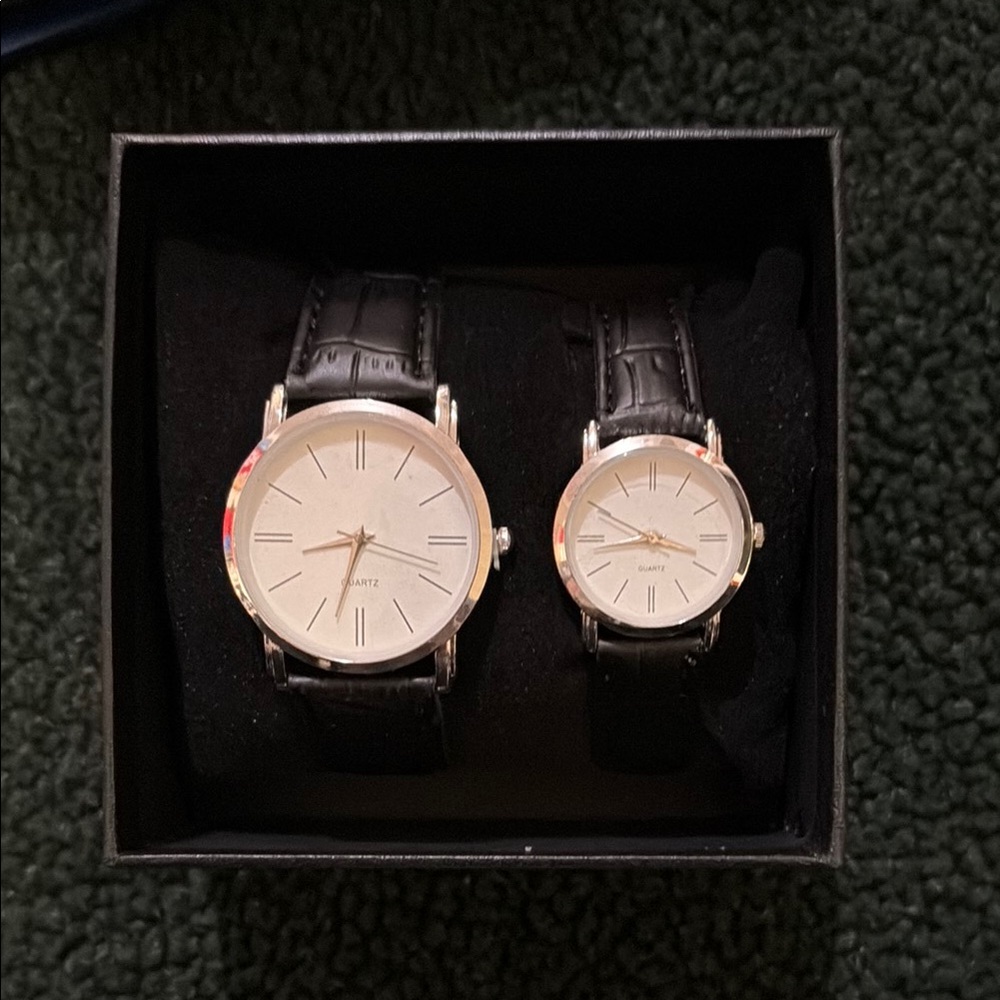 Elegant Black and Silver Quartz Watch Set